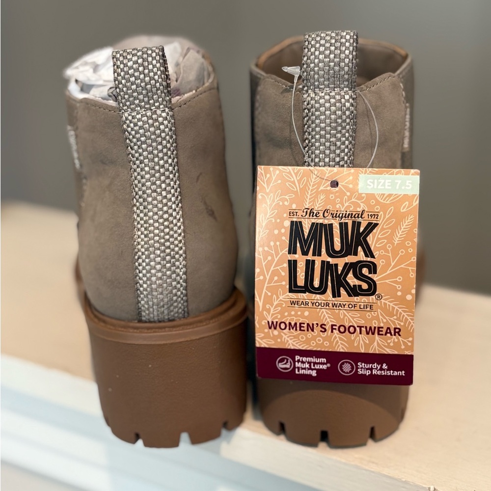 Muk Luks Finley Francis Womens Ankle Boots Taupe Block Heels Pull On Sz 7.5 NIB - Picture 4 of 10